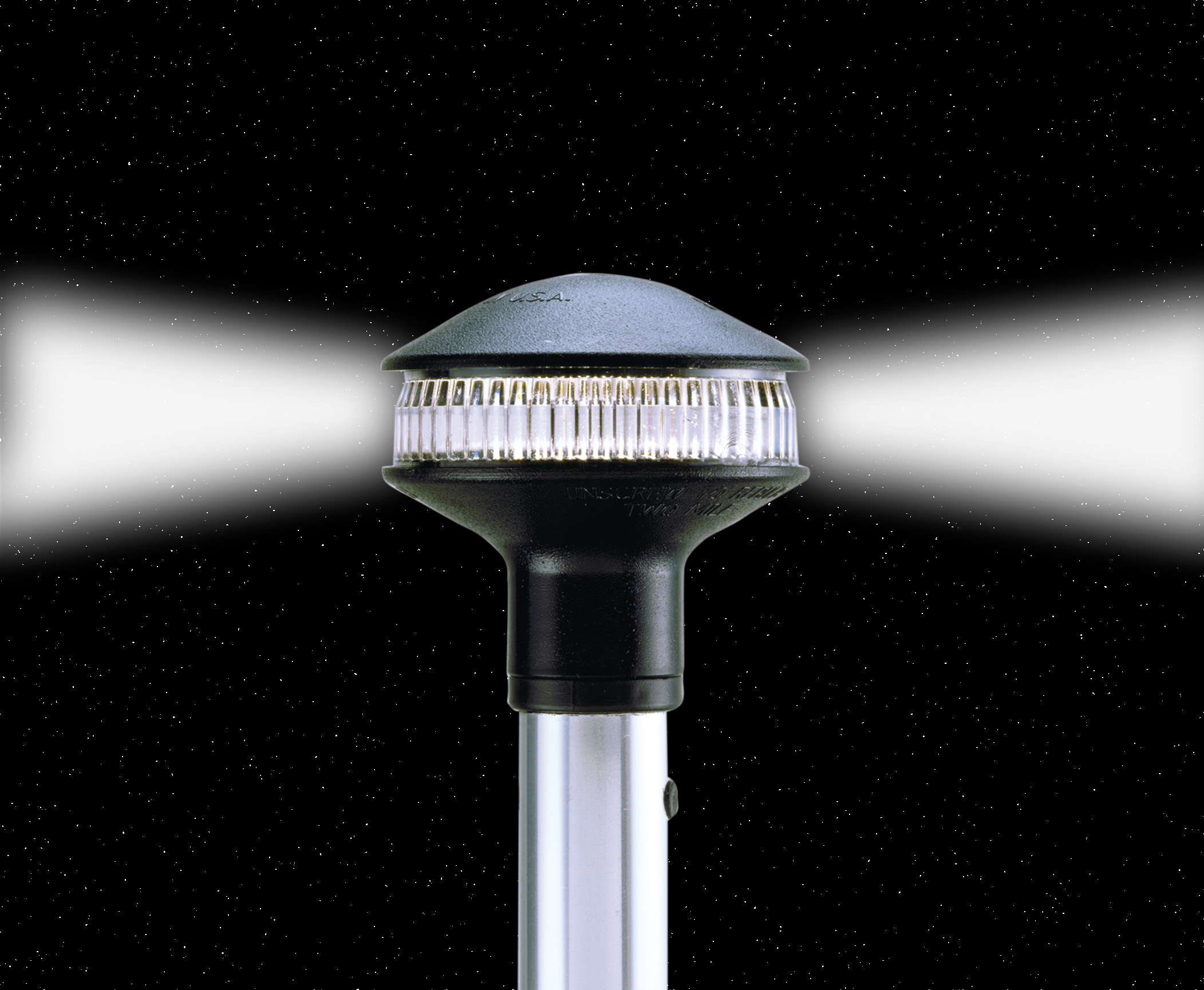 Pactrade Marine 24 All Round Stern Navigation Light - Warm White 2NM, 2 Prong